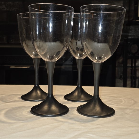 LED Light-Up Wine Glass Set - Multicolor - Picture 2 of 15